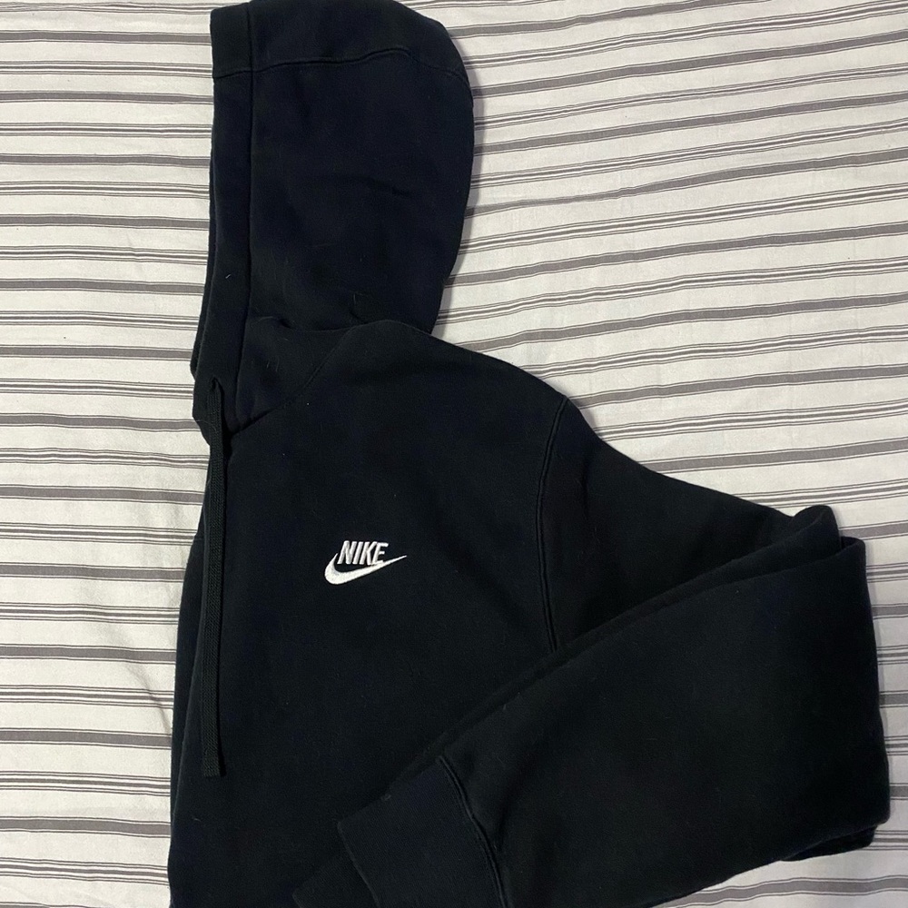 black nike hoodie